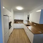 Hron Apartman