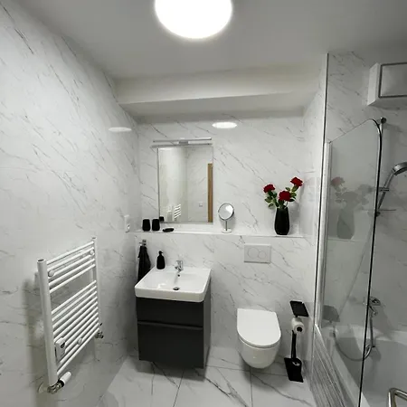 Hron 아파트 즈볼렌